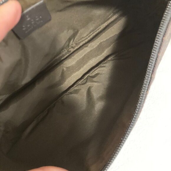 ⭐️ Authentic⭐️  Gucci GG Monogram Dark Brown Canvas & Leather Pochette Bag - Picture 9 of 10